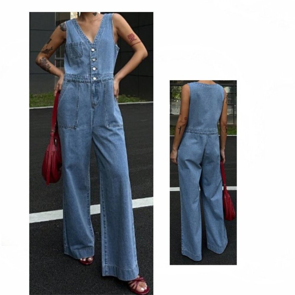 NEW Denim V-Neck Sleeveless Jumpsuit Overall size Large / salopette